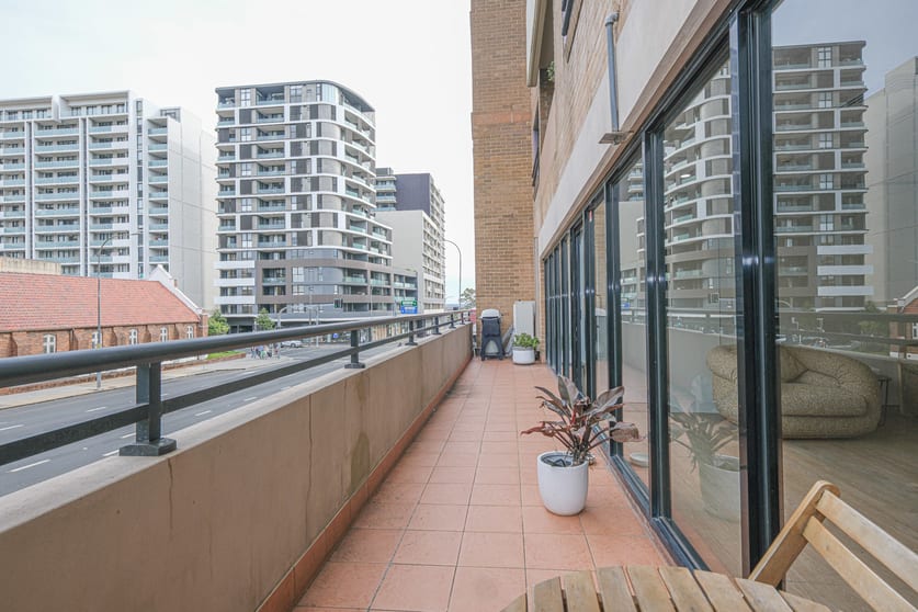 Click to view all images Level 1, Suite 2/20 Dora Street Hurstville NSW 2220 - Image 2