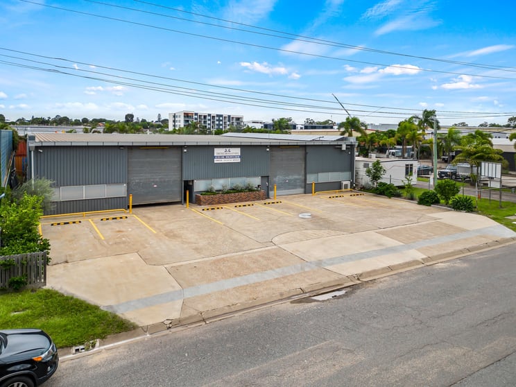 Click to view all images 219-221 Elliott Road Banyo QLD 4014 - Image 1