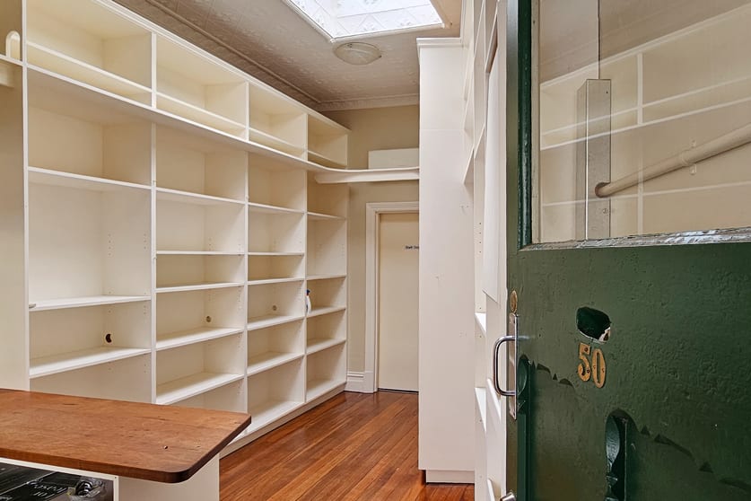 Click to view all images 50 Main Street Maldon VIC 3463 - Image 2