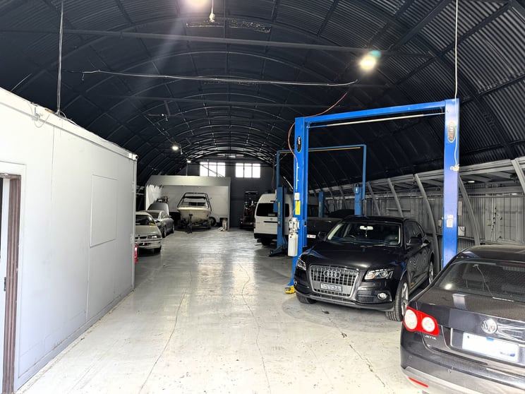Click to view all images 58 Cambro Road Clayton VIC 3168 - Image 2