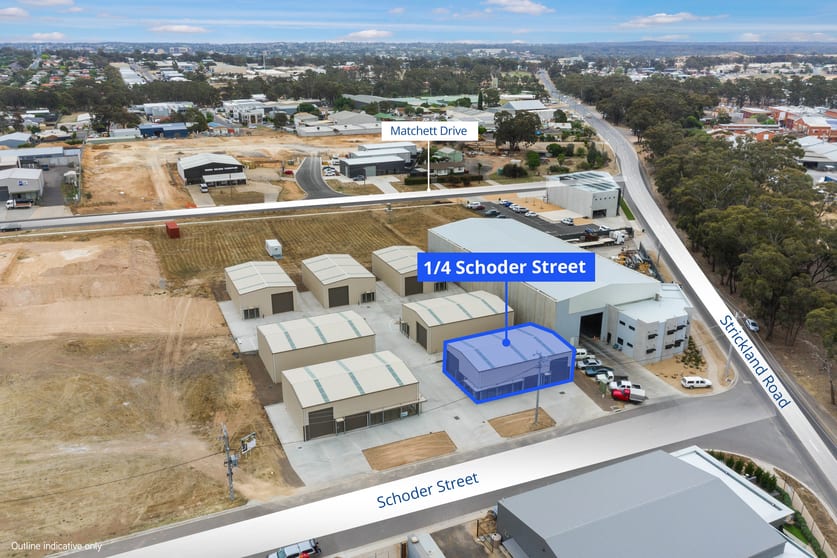 Unit/1/4 Schoder Street Strathdale VIC 3550 - Image 3
