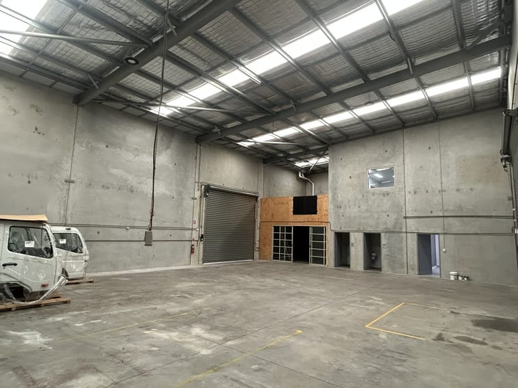 11/28 Dunn Road Smeaton Grange NSW 2567 - Image 2