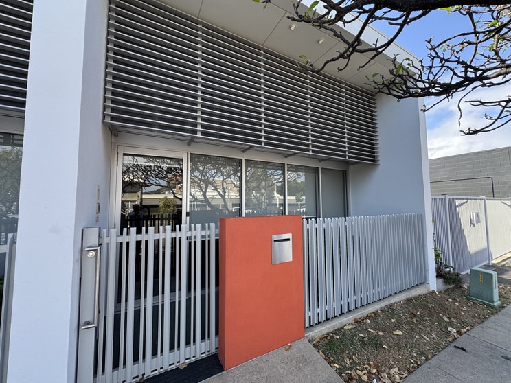 Click to view all images 1/5-7 Barlow Street South Townsville QLD 4810 - Image 2