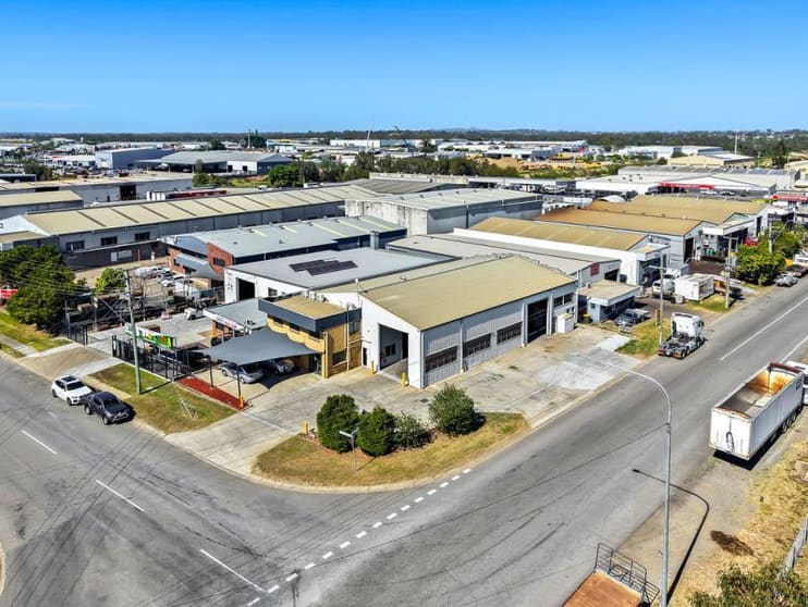 Click to view all images 46 Suscatand Street Rocklea QLD 4106 - Image 1