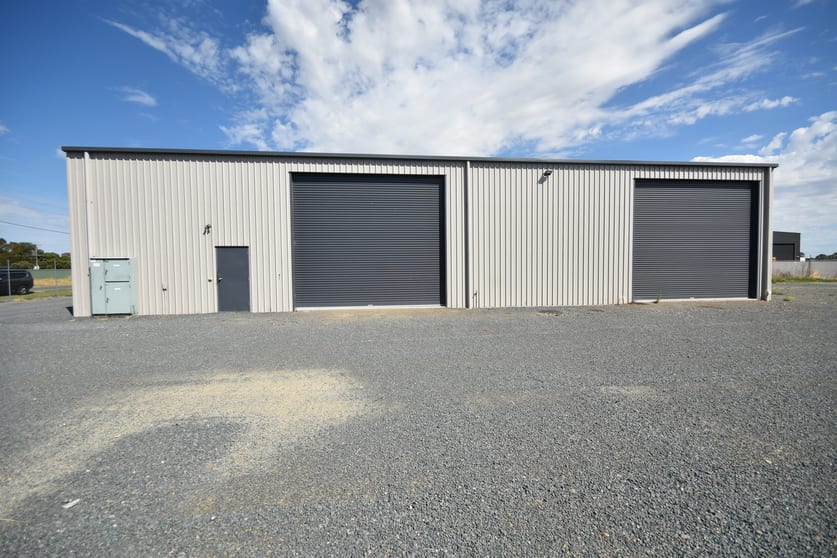 Click to view all images 1/3-6 Billy Day Court Howlong NSW 2643 - Image 2