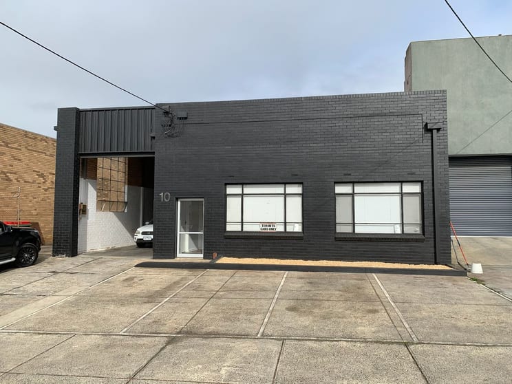 Click to view all images 1/10 Ebden Street Moorabbin VIC 3189 - Image 1