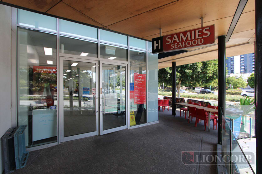 Click to view all images Hamilton QLD 4007 - Image 3