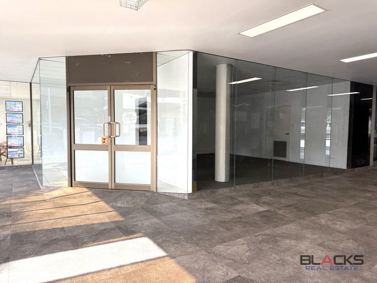 Click to view all images 1/43 Wood Street Mackay QLD 4740 - Image 2