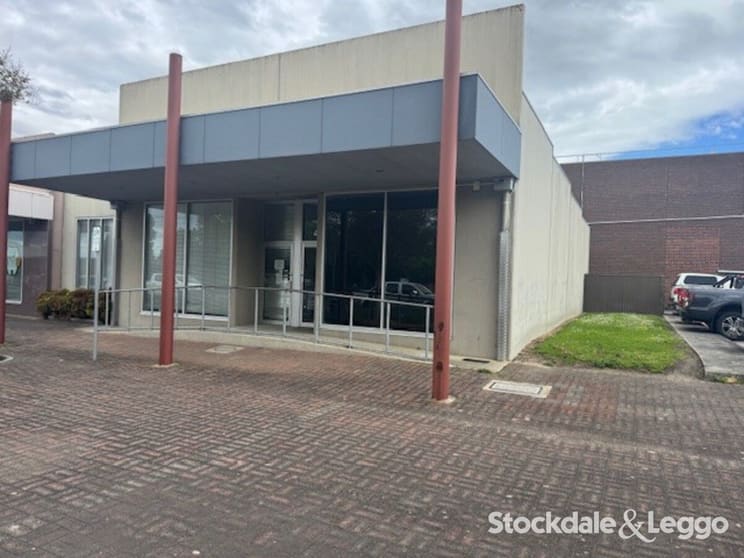Click to view all images 49 Albert Street Moe VIC 3825 - Image 1