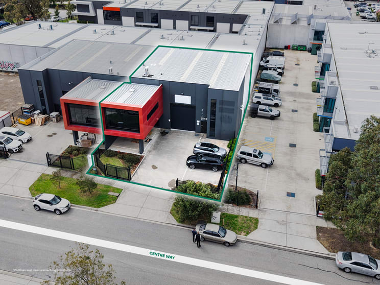 Click to view all images 2/13 Centre Way Croydon South VIC 3136 - Image 1