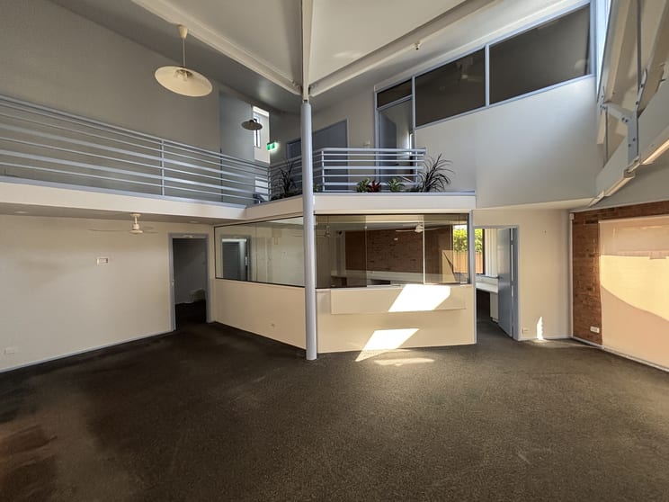 Click to view all images 18 Evan Street Penrith NSW 2750 - Image 2