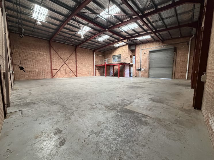 Click to view all images 2 Hearne Street Mortdale NSW 2223 - Image 2