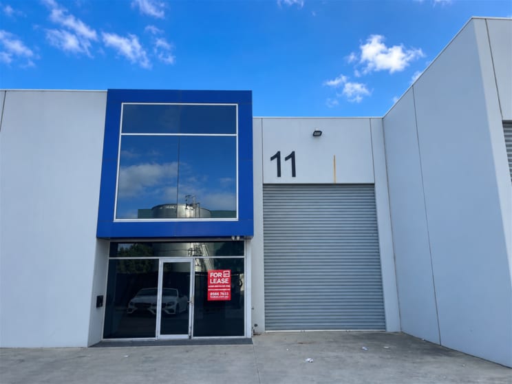 Click to view all images 11 Plover Drive Altona North VIC 3025 - Image 1