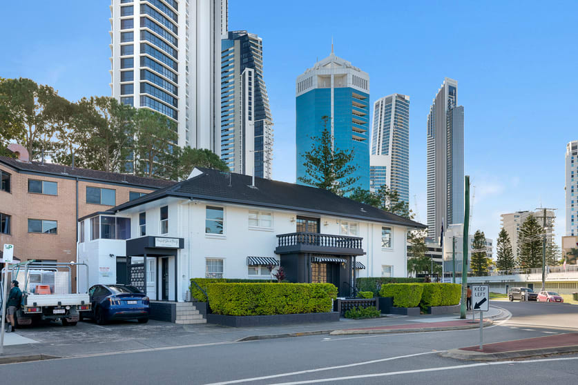Click to view all images 48 Peninsular Drive Surfers Paradise QLD 4217 - Image 1