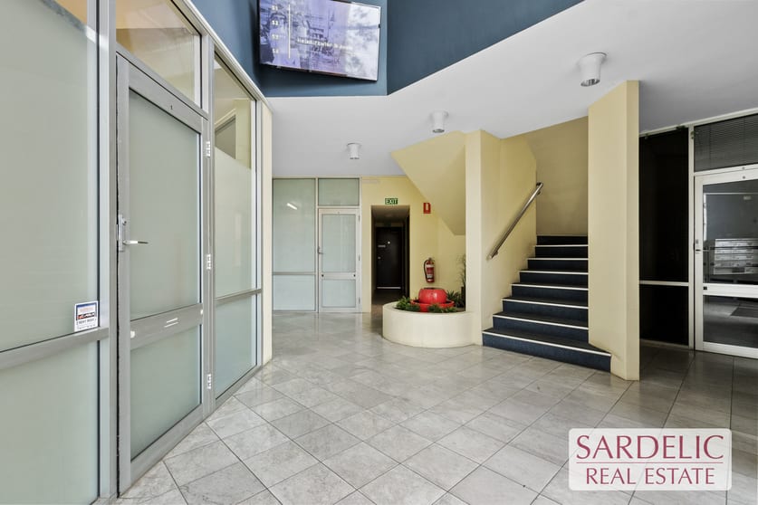 Click to view all images 76 Canning Highway Victoria Park WA 6100 - Image 2