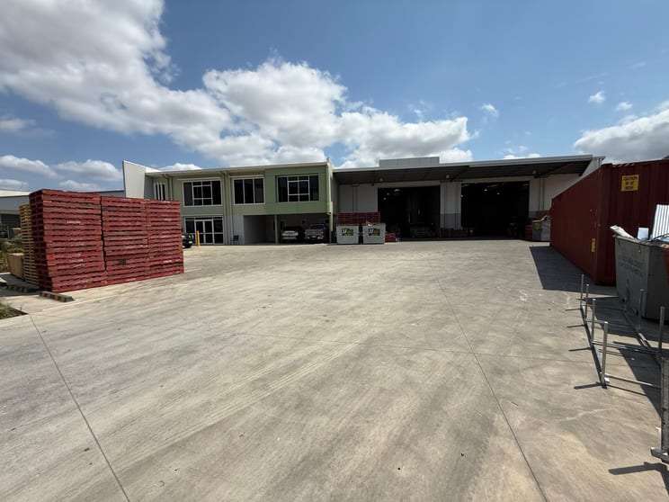 Click to view all images 29-31 Prosperity Place Crestmead QLD 4132 - Image 3