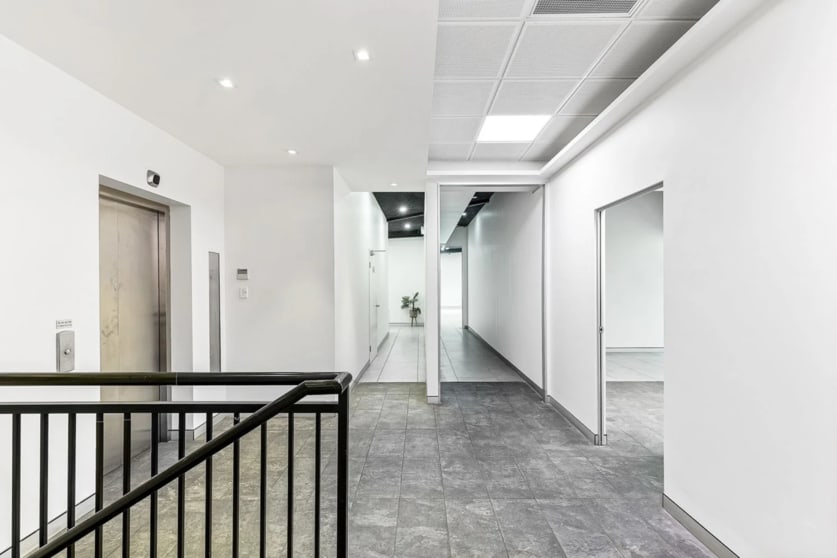 Click to view all images Level 2/95A Burrows Road Alexandria NSW 2015 - Image 2