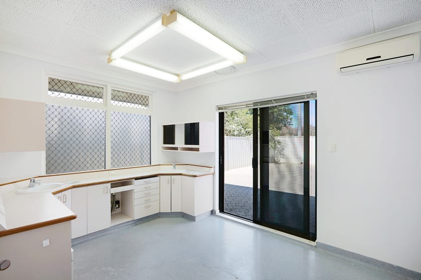 Click to view all images 394A Walcott Street Coolbinia WA 6050 - Image 3