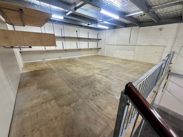 Click to view all images 2/21 Donaldson Street Manunda QLD 4870 - Image 3