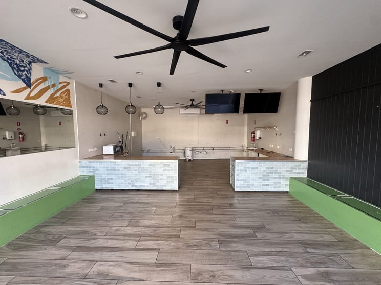 Click to view all images 6/87 King Street Warners Bay NSW 2282 - Image 2