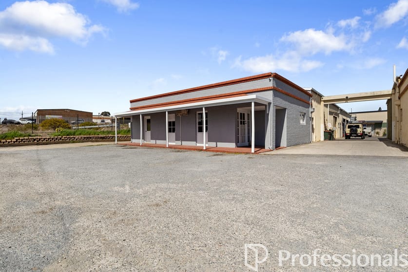 Click to view all images 1/40B O'Sullivan Beach Road Lonsdale SA 5160 - Image 1
