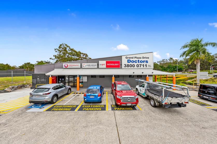 Click to view all images 4/1-5 Grand Plaza Drive Browns Plains QLD 4118 - Image 2
