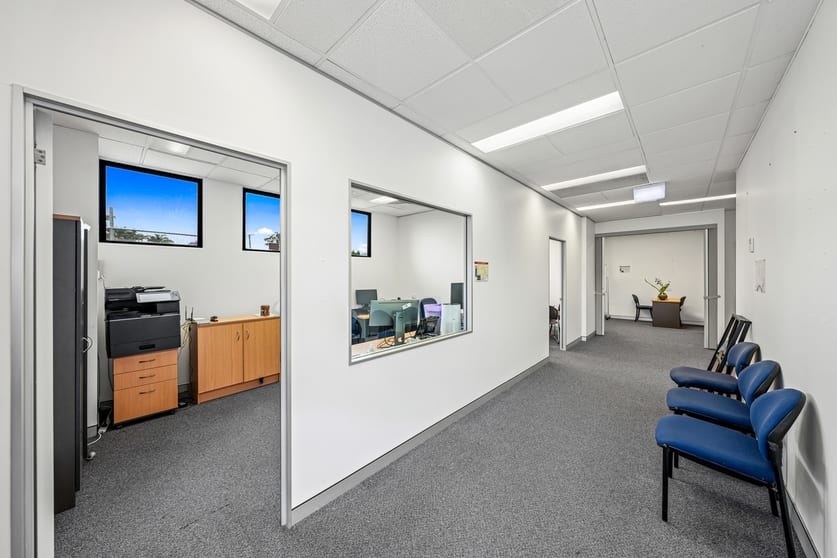 Click to view all images 4/1-5 Grand Plaza Drive Browns Plains QLD 4118 - Image 3