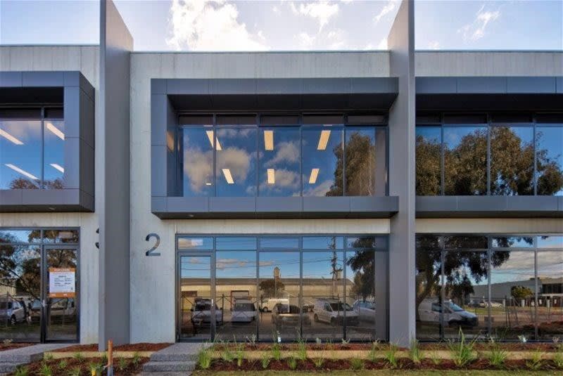 Click to view all images 2/90 Cranwell Street Braybrook VIC 3019 - Image 2