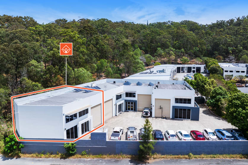 Click to view all images 4/50 Township Drive Burleigh Heads QLD 4220 - Image 2