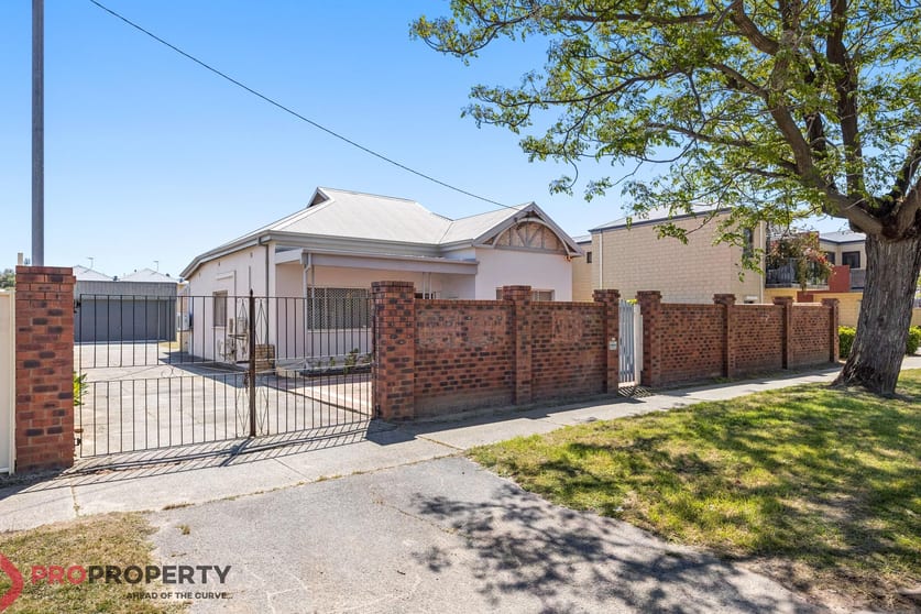 Click to view all images 5 Brockman Road Midland WA 6056 - Image 2