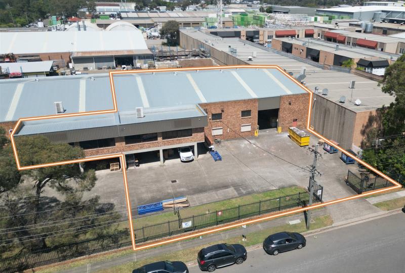 Click to view all images Unit 4/4-16 Alfred Road Chipping Norton NSW 2170 - Image 2
