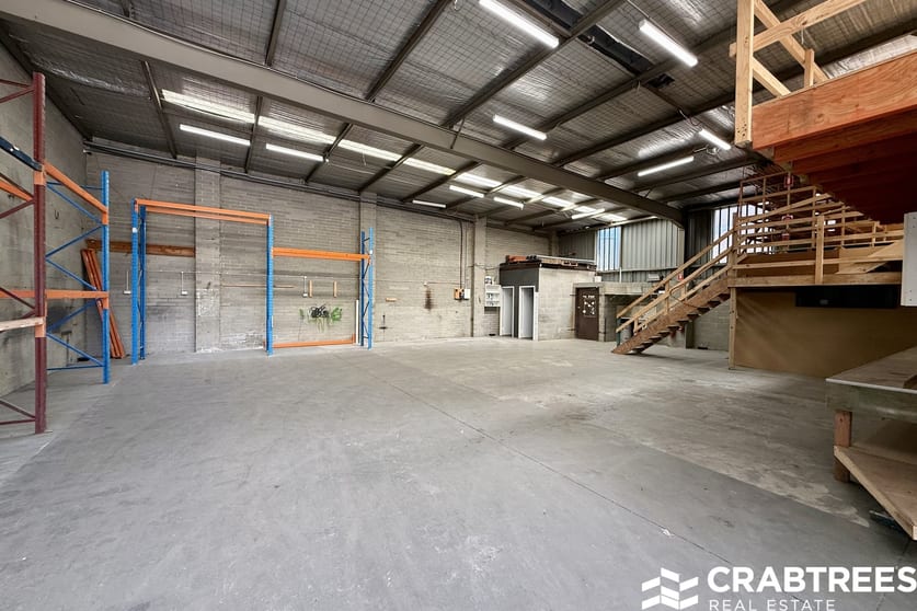 Click to view all images 1/18 Rushdale Street Knoxfield VIC 3180 - Image 3
