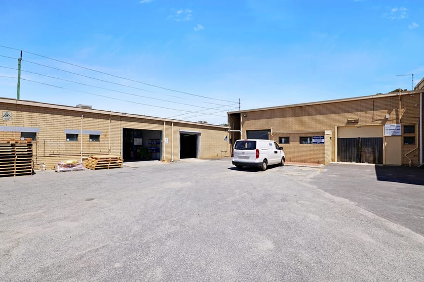 Click to view all images 9/10-18 Dowd Street Welshpool WA 6106 - Image 3