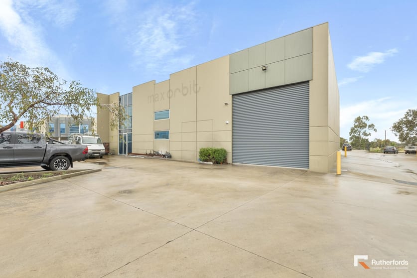 Click to view all images 1/33-35 Lara Way Campbellfield VIC 3061 - Image 1
