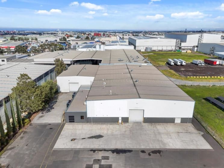 Click to view all images 41a Raymond Road Laverton North VIC 3026 - Image 1