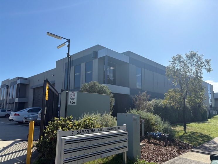17/7 SAMANTHA COURT Knoxfield VIC 3180 - Image 3