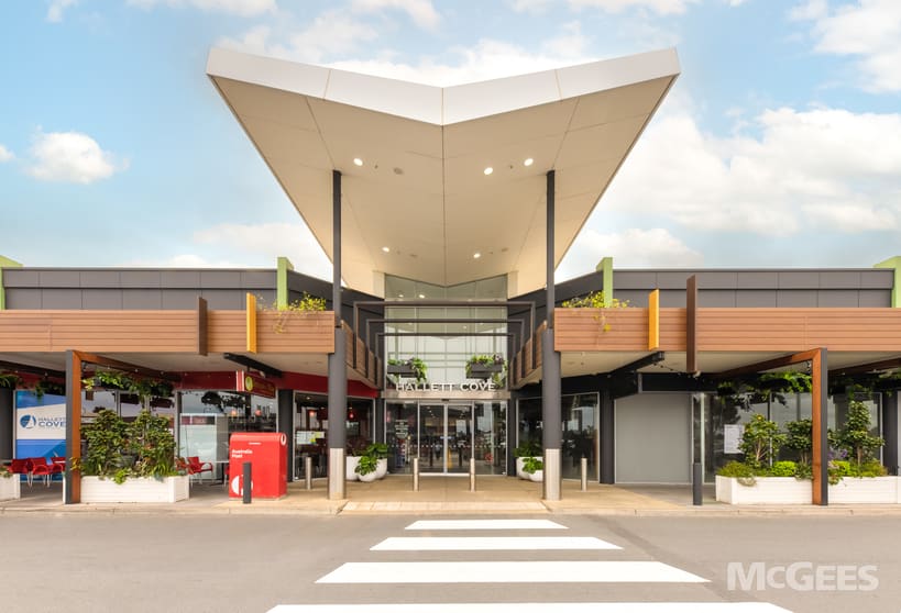 Click to view all images 246 Lonsdale Road Hallett Cove SA 5158 - Image 2
