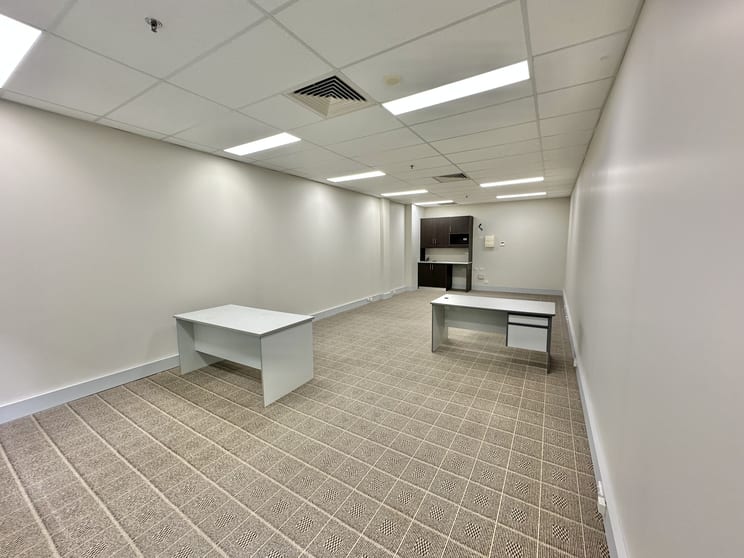 Click to view all images 203/20 Dale Street Brookvale NSW 2100 - Image 2