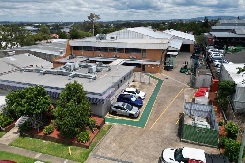 Click to view all images 50 Standish Street Salisbury QLD 4107 - Image 2