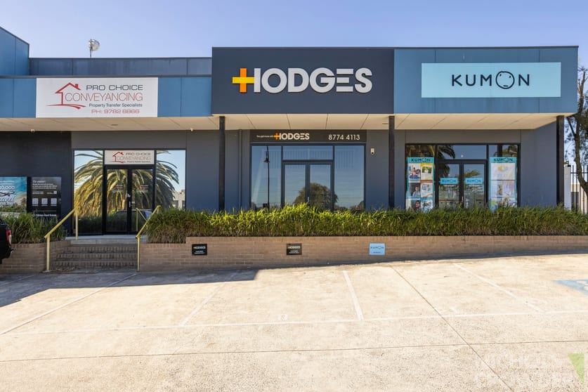 2/121 Hall Road Carrum Downs VIC 3201 - Image 1