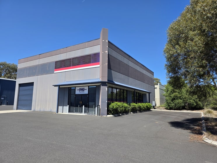 Click to view all images 1/14 Corporation Avenue Robin Hill NSW 2795 - Image 1