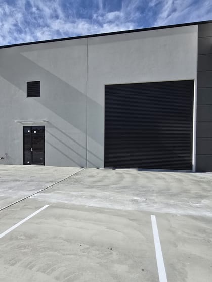 3/7 Global Road Neerabup WA 6031 - Image 1
