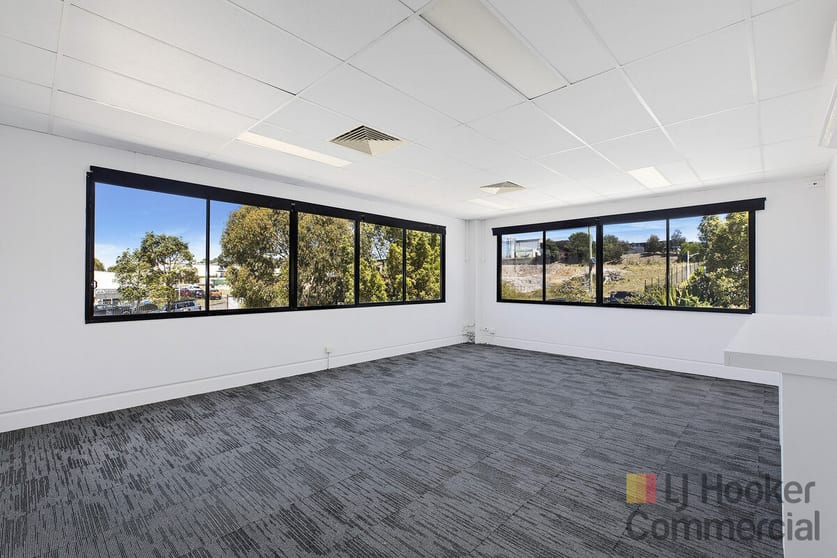 Click to view all images 8/1 Sailfind Place Somersby NSW 2250 - Image 2