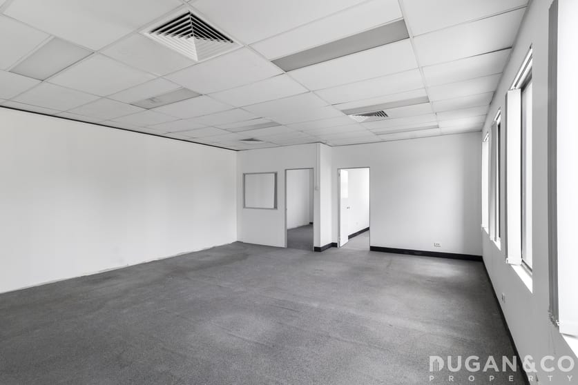 Click to view all images 102 Kedron Brook Road Wilston QLD 4051 - Image 2