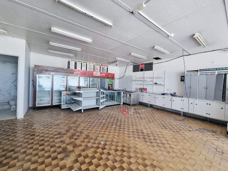 Click to view all images 146 Mickleham Road Tullamarine VIC 3043 - Image 2