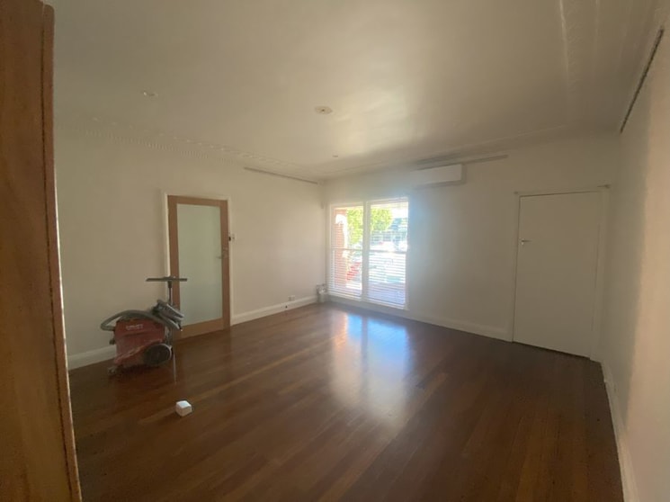 Click to view all images 2/189 Harbour Drive Coffs Harbour NSW 2450 - Image 3