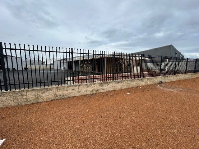 Click to view all images Picton WA 6229 - Image 1