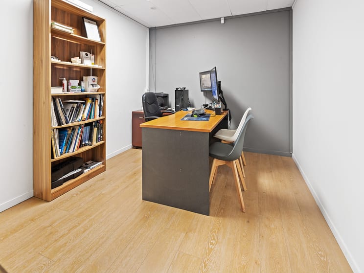 Click to view all images 1/91 Spine Street Sumner QLD 4074 - Image 3