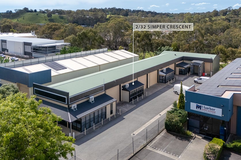 Click to view all images 2/32 Simper Crescent Mount Barker SA 5251 - Image 2