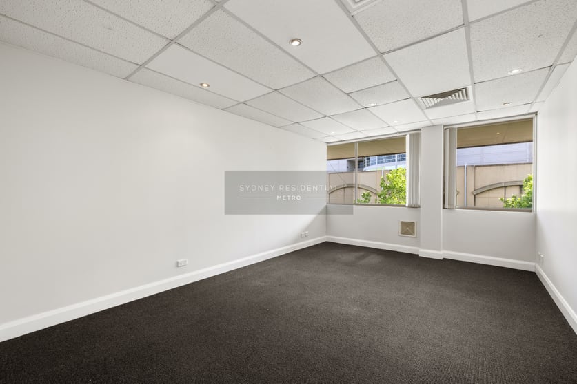 Click to view all images Level 2, 2/28-30 Florence Street Hornsby NSW 2077 - Image 2